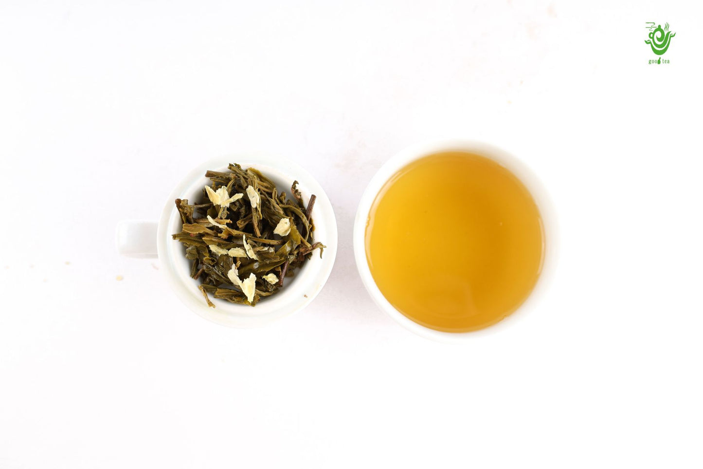 Jasmine green tea with jasmine flower